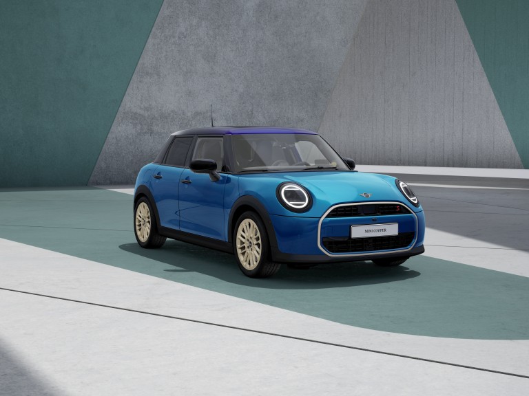 MINI Cooper 5 врати - индивидуализация - curated style collections